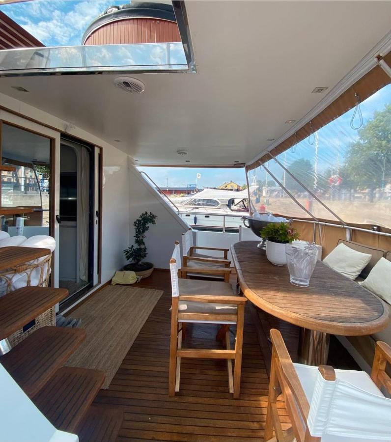 Vip In A Luxurious Yacht Stockholm